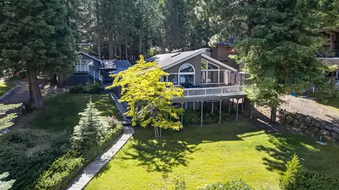 1234 Peninsula Dr, Lake Almanor, CA 96137
