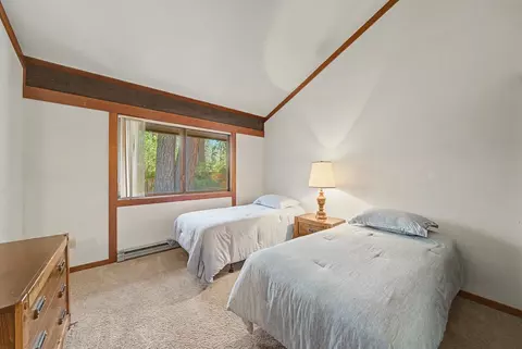 Bedroom - 36 Graeagle Meadows Rd, Graeagle, CA 96103 photo 4 of 4