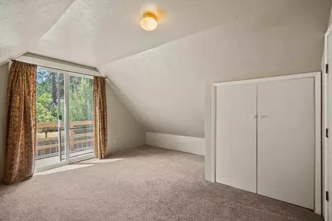 Bedroom - 568 Pineleaf Dr, Meadow Valley, CA 95956 photo 3 of 5