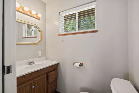 Bath - 568 Pineleaf Dr, Meadow Valley, CA 95956 photo 2 of 2