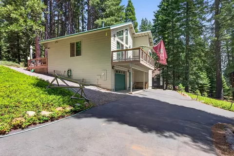 633 E Mountain Ridge Rd, Lake Almanor, CA 96137