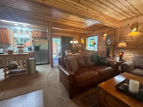 Living - 2182 Pine Cone Ln, Quincy, CA 95971 photo 6 of 7