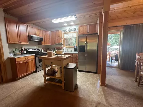 Kitchen - 2182 Pine Cone Ln, Quincy, CA 95971 photo 4 of 4