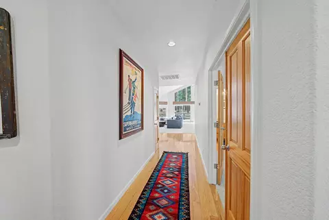 Entry Way - 118 Fox Tail Ln, Clio, CA 96106 photo 3 of 4