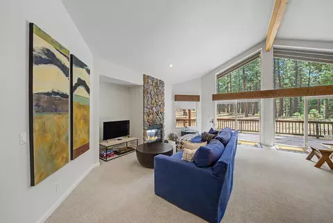 Living - 118 Fox Tail Ln, Clio, CA 96106 photo 1 of 3