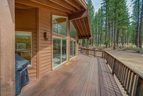 Exterior - 118 Fox Tail Ln, Clio, CA 96106 photo 5 of 13
