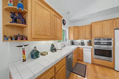 Kitchen - 118 Fox Tail Ln, Clio, CA 96106 photo 3 of 5