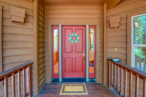Entry Way - 118 Fox Tail Ln, Clio, CA 96106 photo 1 of 4