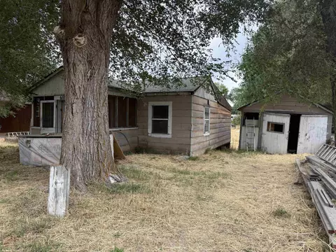608 Cedar St, Loyalton, CA 96118 photo 4
