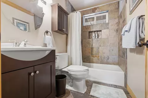 Bath - 714 Watson Rd, Chester, CA 96020 photo 1 of 2