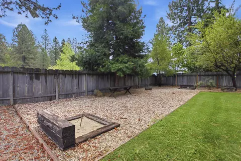 Exterior - 714 Watson Rd, Chester, CA 96020 photo 7 of 9