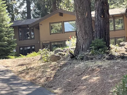 832 Lassen View Dr, Lake Almanor, CA 96137