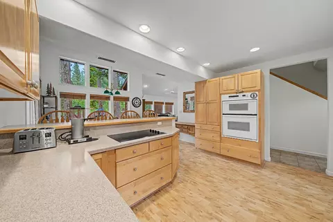 Kitchen - 68 Eureka Springs Dr, Blairsden, CA 96103 photo 4 of 4