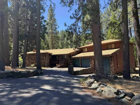 Exterior - 13 Yokut Trl, Graeagle, CA 96103 photo 2 of 8