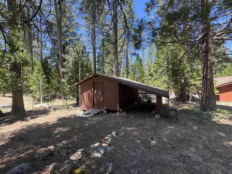 Exterior - 13 Yokut Trl, Graeagle, CA 96103 photo 4 of 8