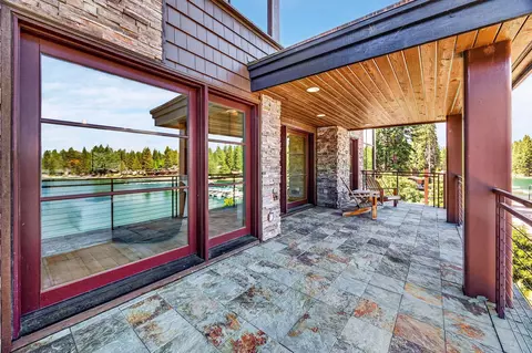 432 Peninsula Dr, Lake Almanor, CA 96137
