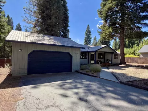 3626 Park Hill Dr, Lake Almanor, CA 96137