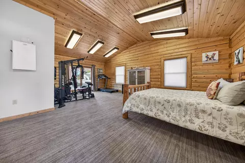 Bedroom - 645 Main St, Chester, CA 96020 photo 4 of 6
