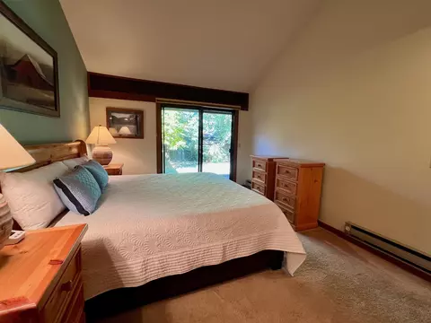 Bedroom - 92 Graeagle Meadows Rd, Graeagle, CA 96103 photo 4 of 5