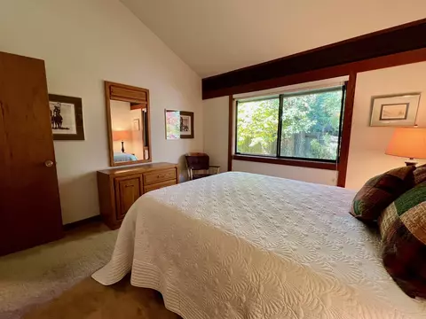 Bedroom - 92 Graeagle Meadows Rd, Graeagle, CA 96103 photo 2 of 5