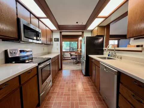 Kitchen - 92 Graeagle Meadows Rd, Graeagle, CA 96103 photo 2 of 3