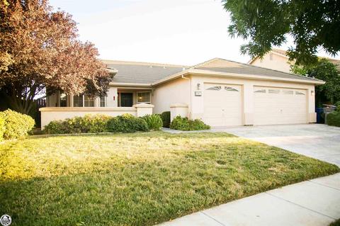 681 Willow Way, Los Banos, CA 93635