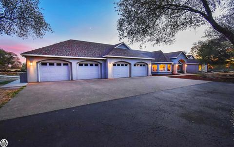 10071 Vine Spring Rd, Sonora, CA 95370