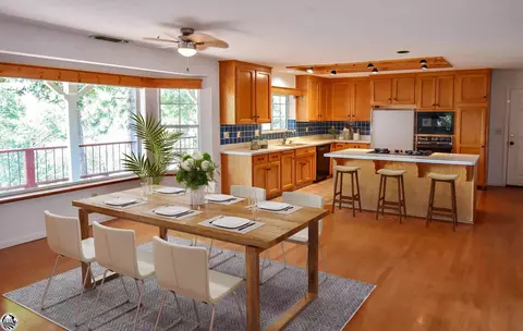 22271 Paseo De Los Portales, Sonora, CA 95370