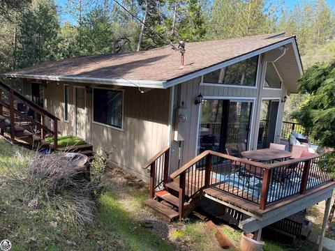 20008 Lower Skyridge Dr, Groveland, CA 95321