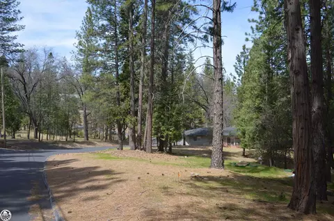 19593 Butler Way, Groveland, CA 95321
