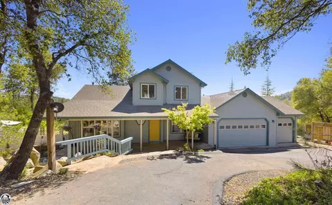 14545 Lake Vista Dr, Sonora, CA 95370