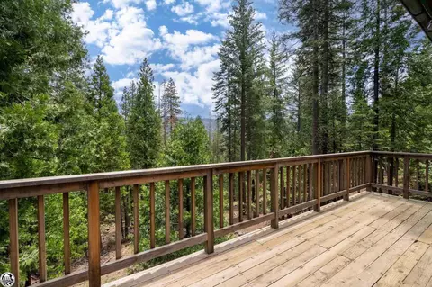 26471 Inyo Dr, Cold Springs, CA 95335