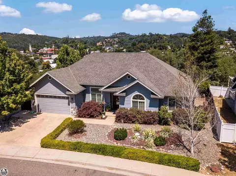 332 Morning Star Dr, Sonora, CA 95370