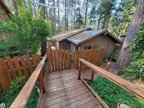 22330 Ponderosa Dr, Twain Harte, CA 95383