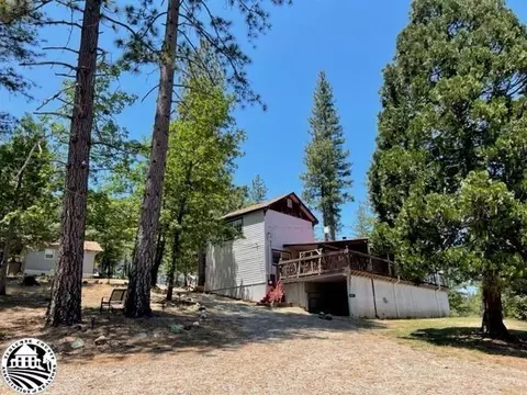 9727 Ernst Rd, Coulterville, CA 95311