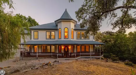 16828 Fawn Hill Ln, Sonora, CA 95370