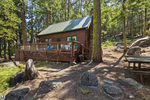 383 South Shr, Pinecrest, CA 95364