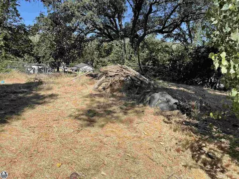 18159 Bodenhammer Ave, Tuolumne, CA 95379