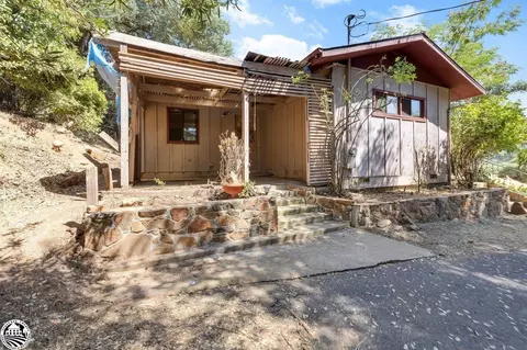 748 E Bald Mountain Rd, Sonora, CA 95370