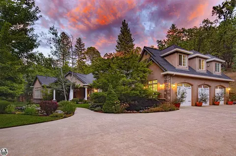 15685 Shady Oak Dr, Sonora, CA 95370
