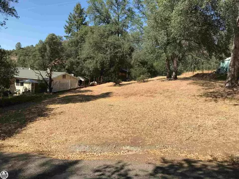 18728 First Ave, Tuolumne, CA 95379
