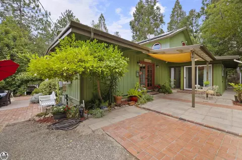 22390 Church Ln, Columbia, CA 95310