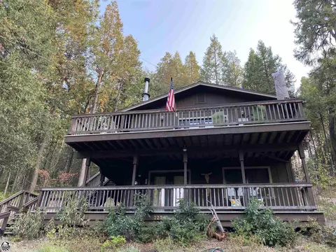 22341 Ponderosa Dr, Twain Harte, CA 95383