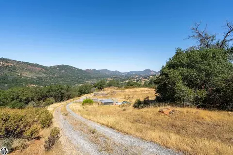 10359 Pool Station Rd, Angels Camp, CA 95222