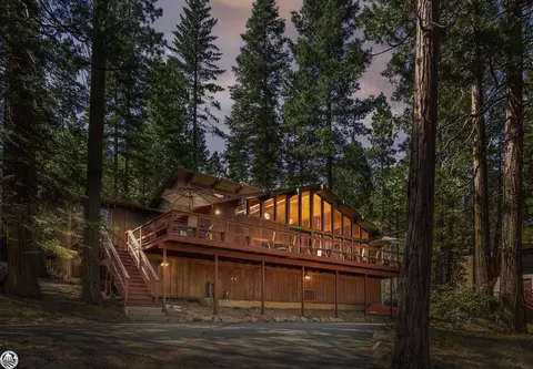 4294 Lakemont Dr, Arnold, CA 95223