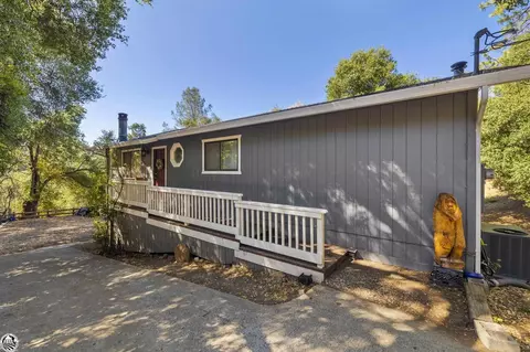 15408 Paseo De Los Robles Rd, Sonora, CA 95370