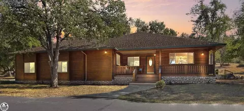 16226 Crestridge Ave, Sonora, CA 95370
