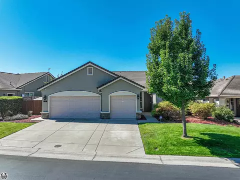 316 Gold Creek Dr, Valley Springs, CA 95252