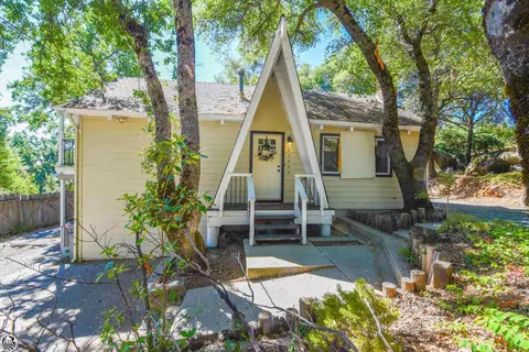 21080 Crystal Falls Dr, Sonora, CA 95370