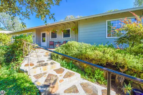 19625 Cedar Rd, Sonora, CA 95370